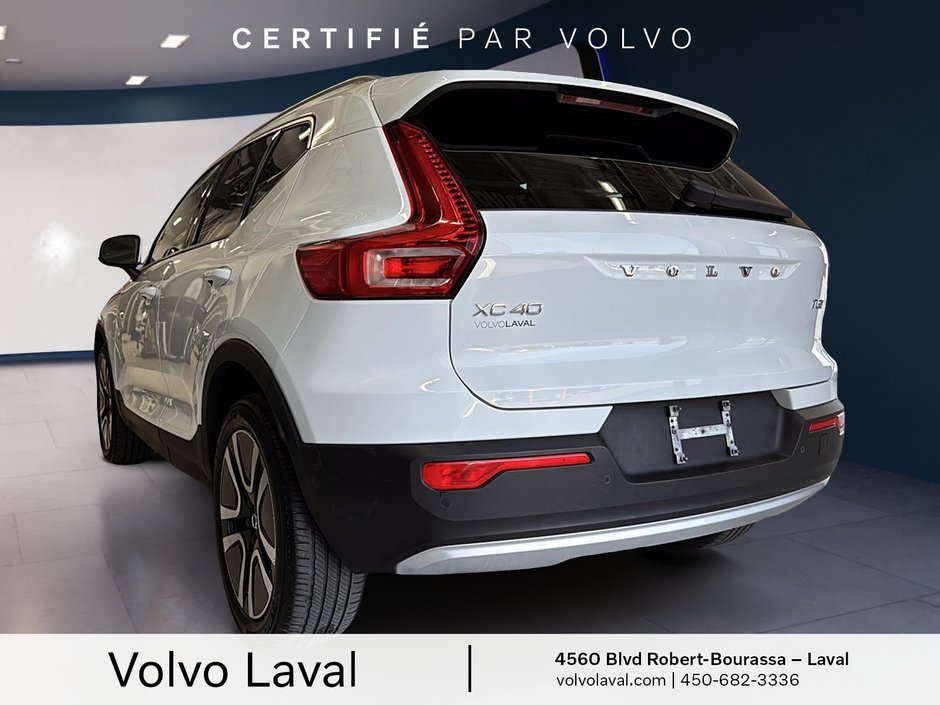 Volvo XC40 Momentum 2021-5