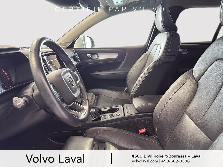 Volvo XC40 Momentum 2021-7