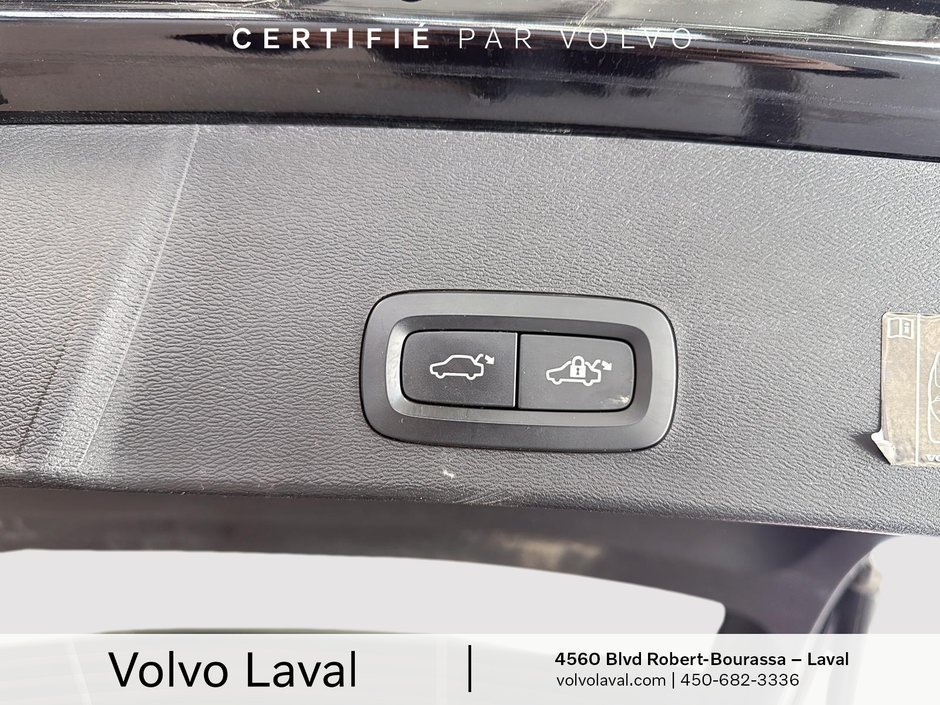Volvo XC40 R-Design 2021-18