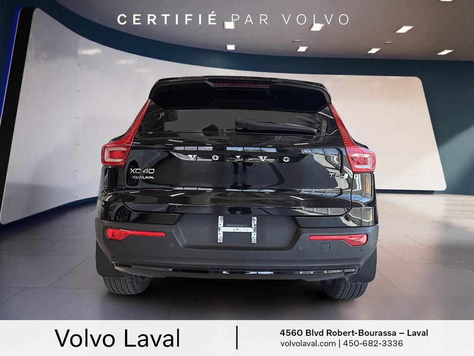 Volvo XC40 R-Design 2021-16