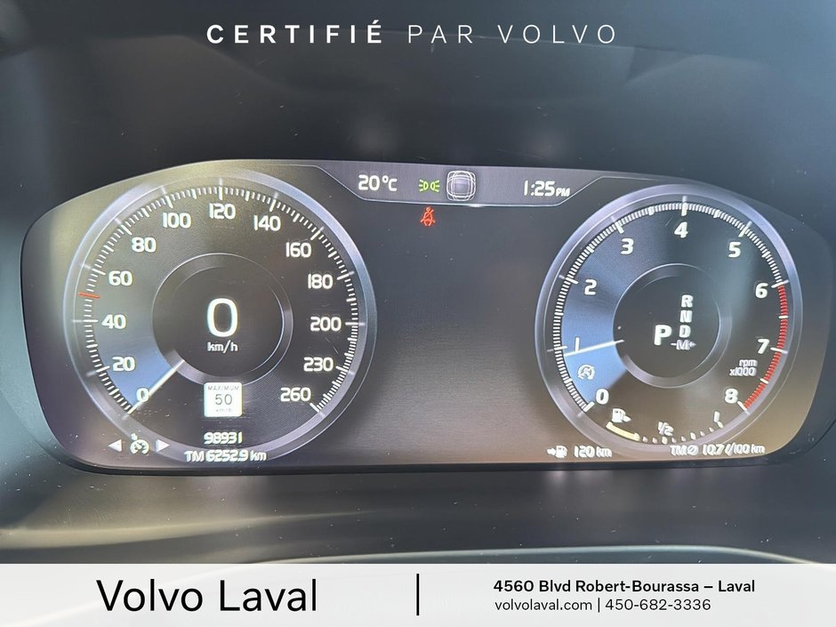 Volvo XC40 R-Design 2021-9