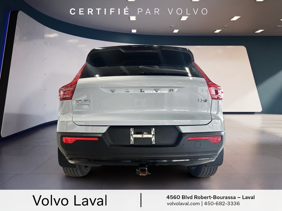 Volvo XC40 R-Design 2021-5