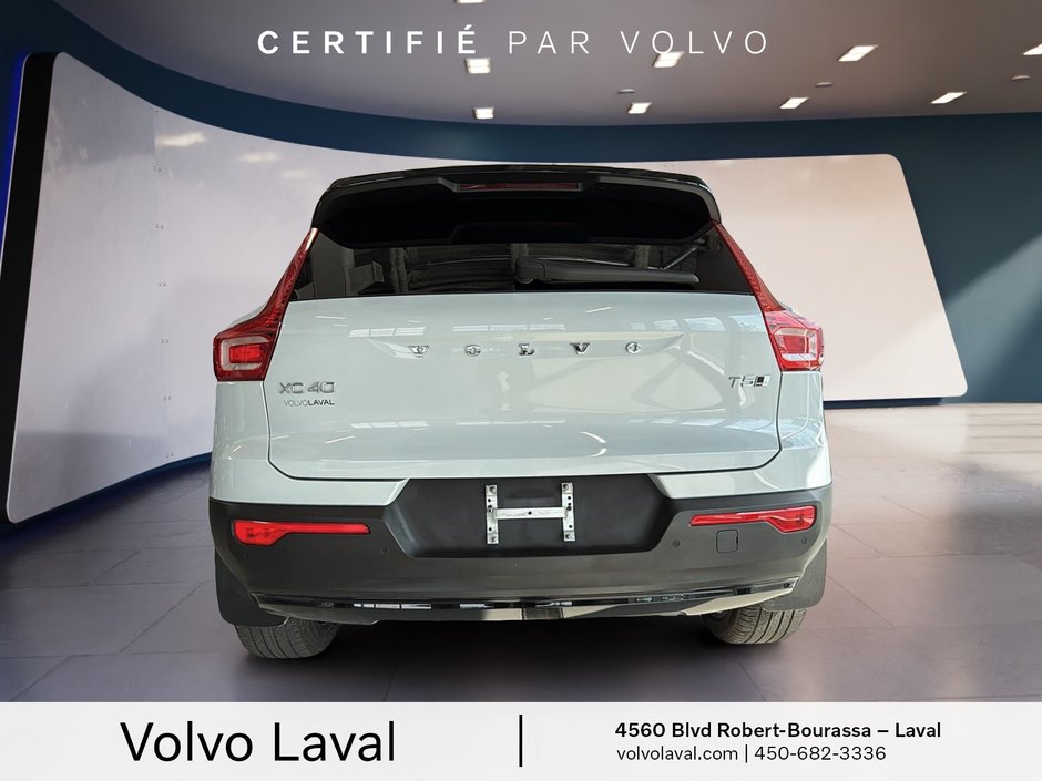 Volvo XC40 R-Design 2021-4