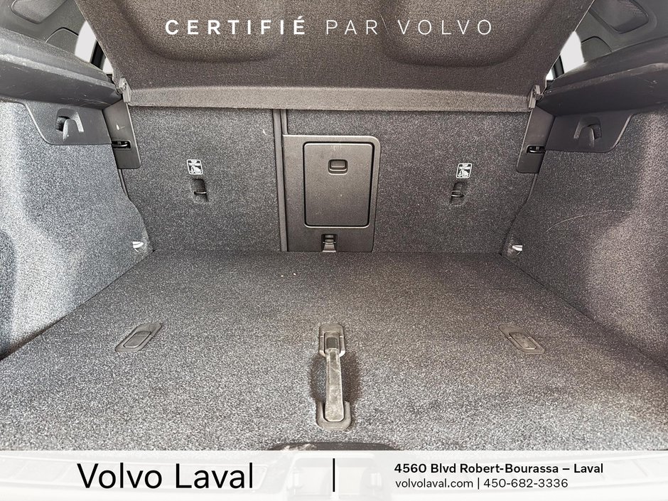 Volvo XC40 R-Design 2021-20