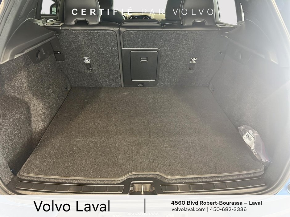 Volvo XC40 R-Design 2021-17
