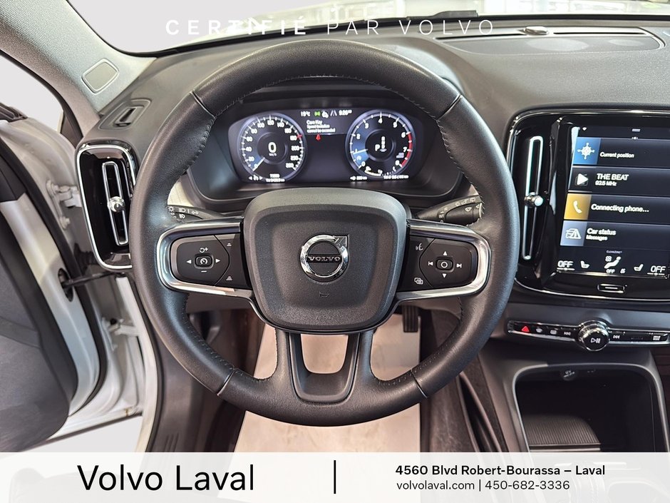 Volvo XC40 Momentum 2021-9