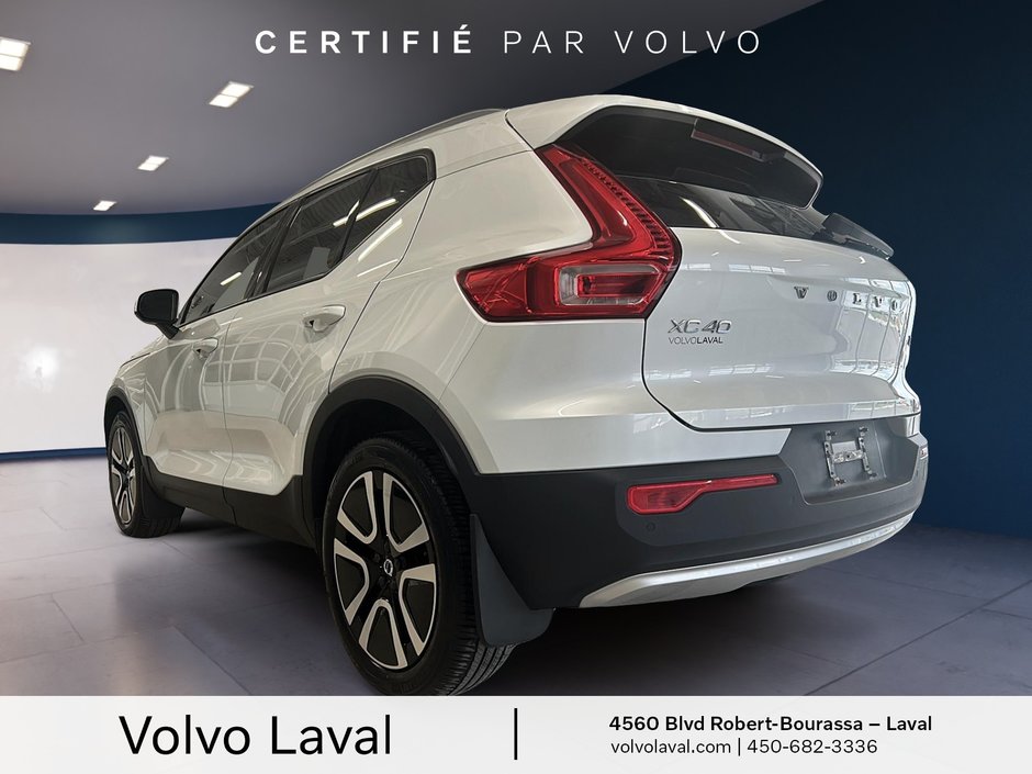 2022 Volvo XC40 Momentum-6