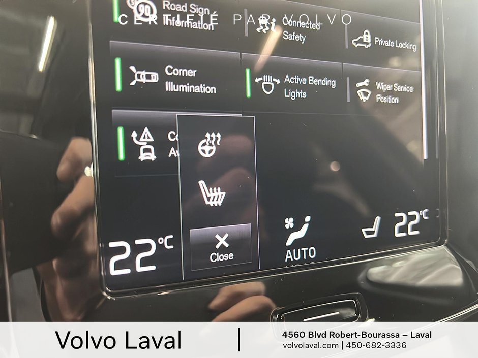 2022 Volvo XC40 Momentum-16
