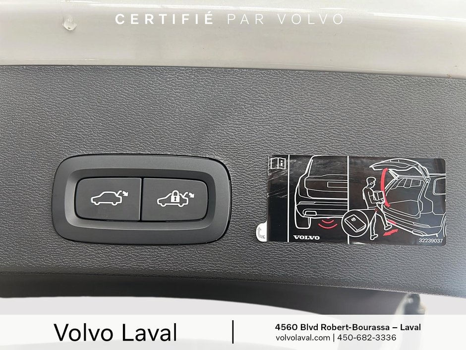 2022 Volvo XC40 Momentum-22