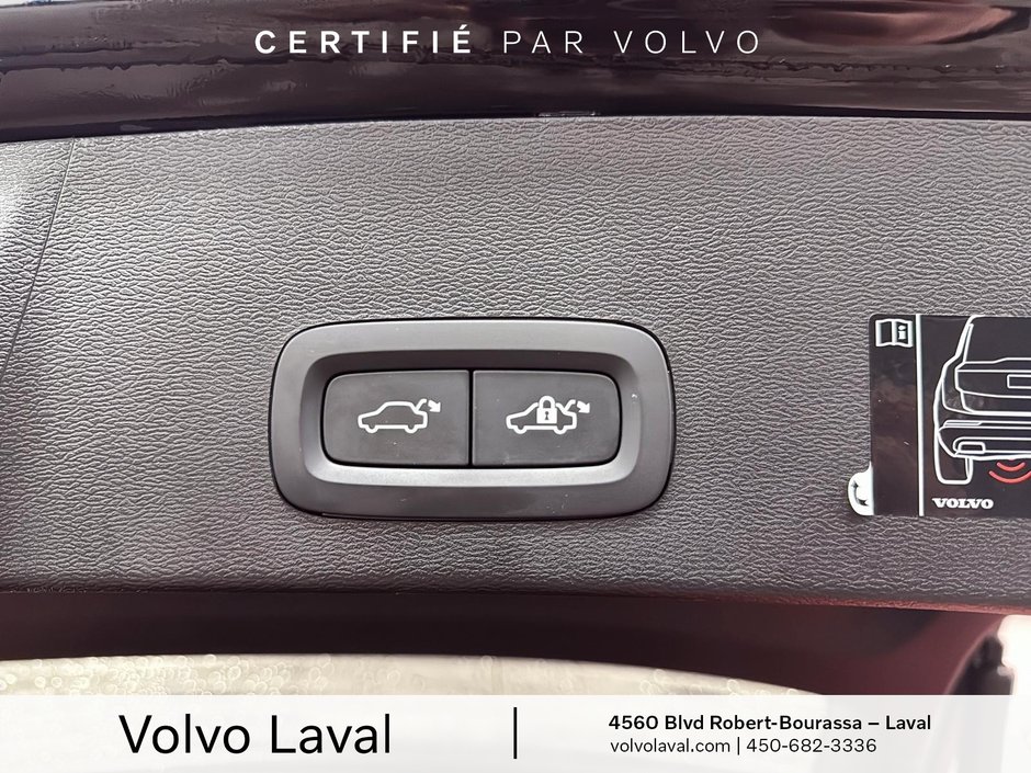 Volvo XC40 R-Design 2022-19