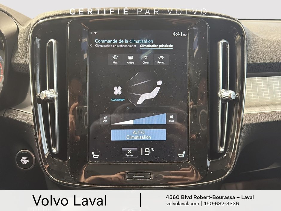 Volvo XC40 Momentum 2022-12