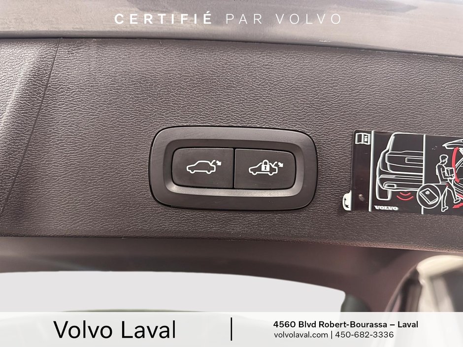 Volvo XC40 R-Design 2022-21