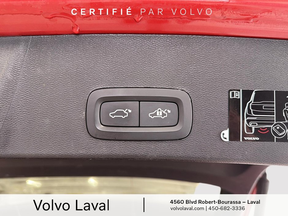 2022 Volvo XC40 R-Design-21