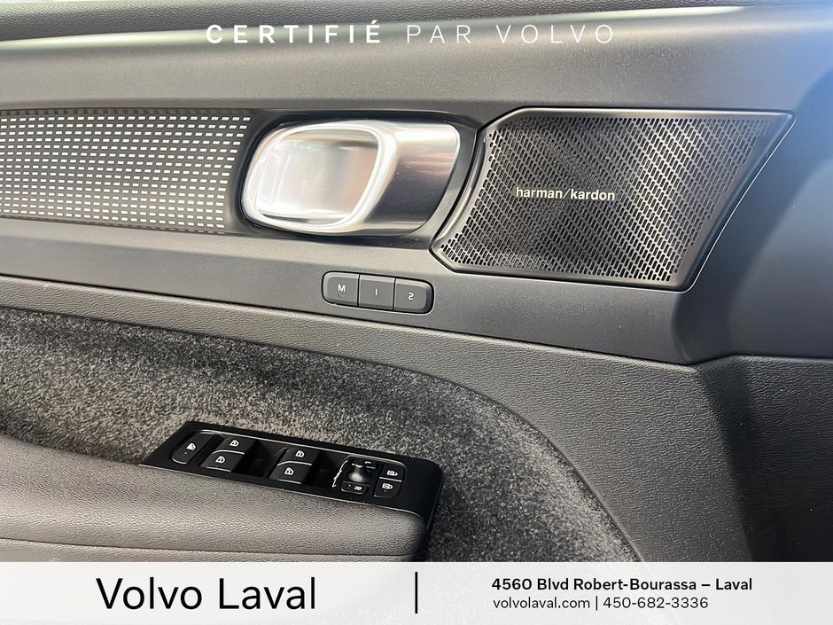 Volvo XC40 R-Design 2022-17