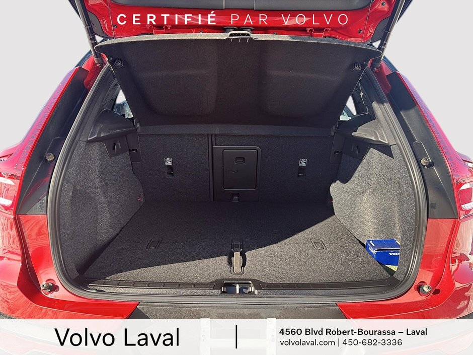 Volvo XC40 R-Design 2022-11