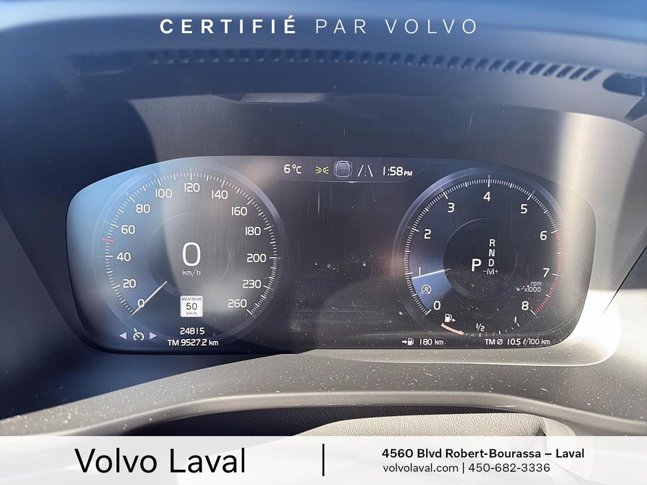 Volvo XC40 R-Design 2022-15