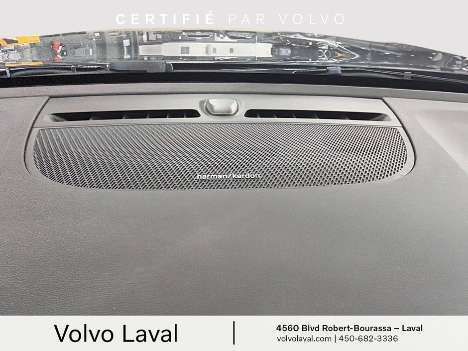 2022 Volvo XC40 Inscription-17