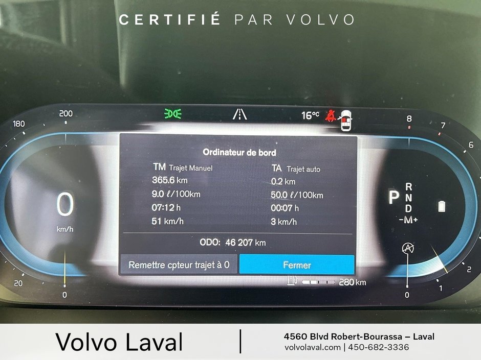 Volvo XC40 Plus Bright Theme 2023-12