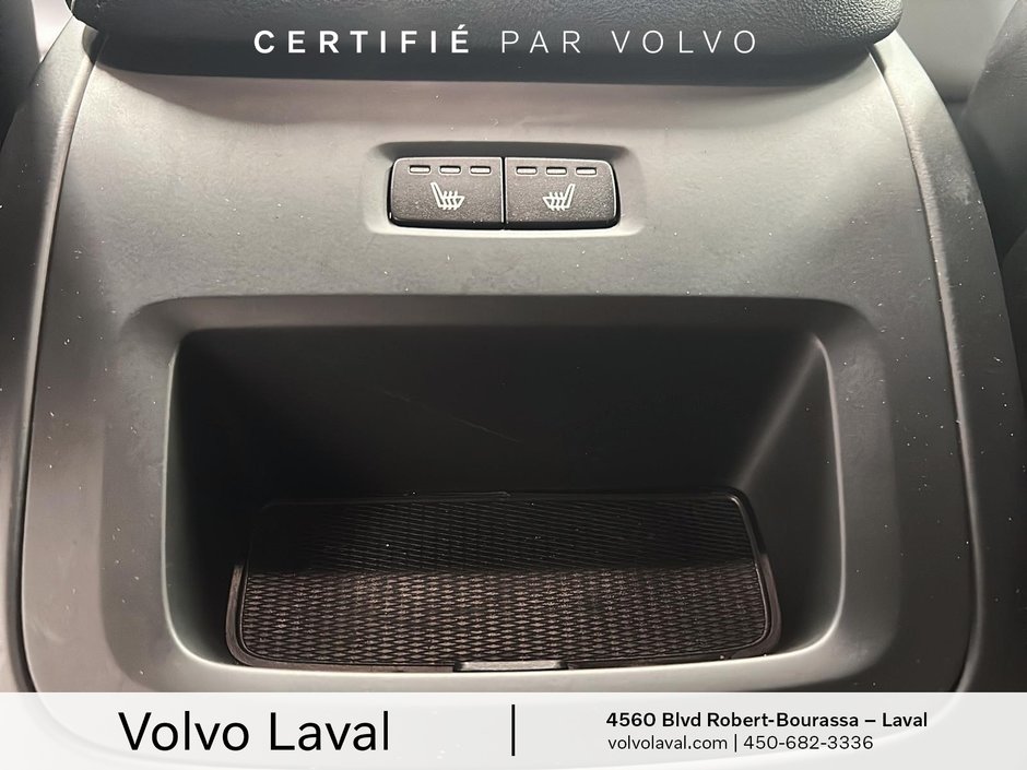 2022 Volvo XC60 Recharge R-Design-10