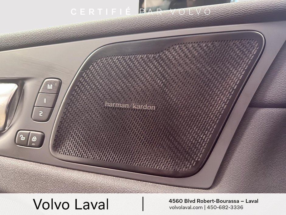 Volvo XC60 Recharge R-Design 2022-9