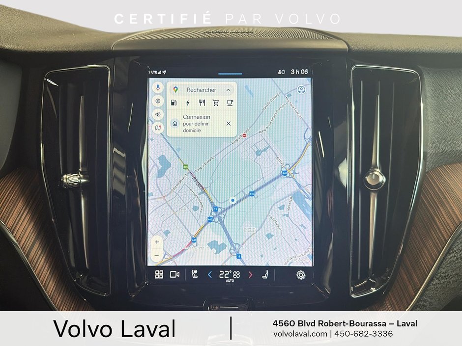 Volvo XC60 Recharge Plus Dark Theme 2023-14