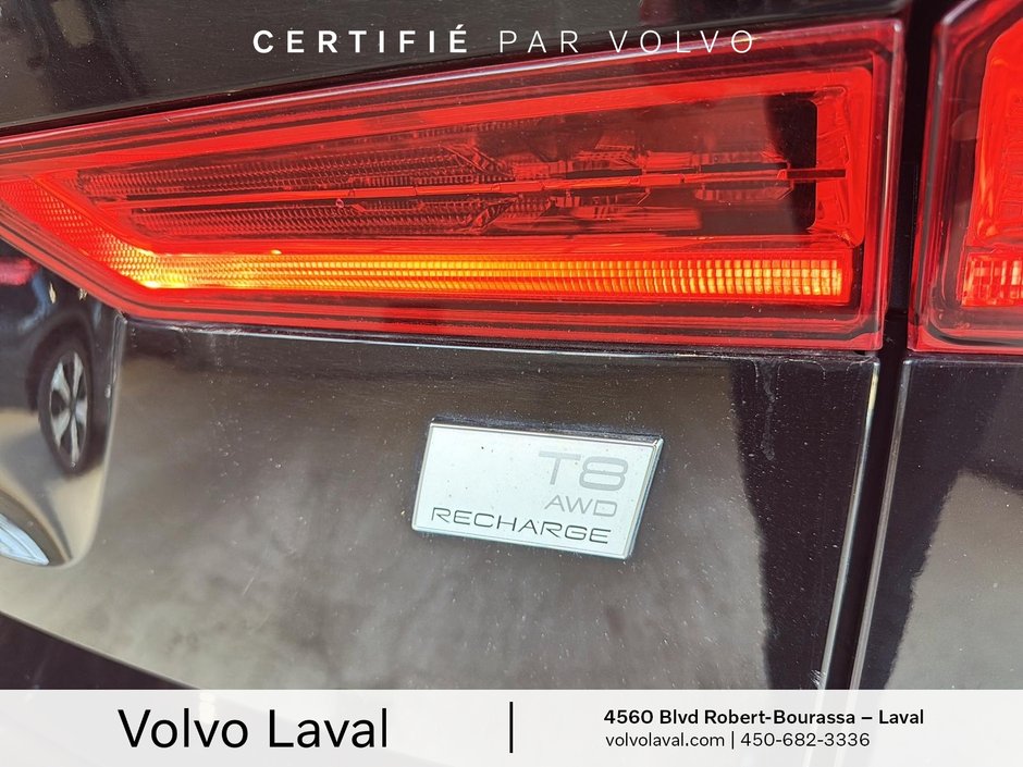 Volvo XC60 Recharge Ultimate Bright Theme 2023-20