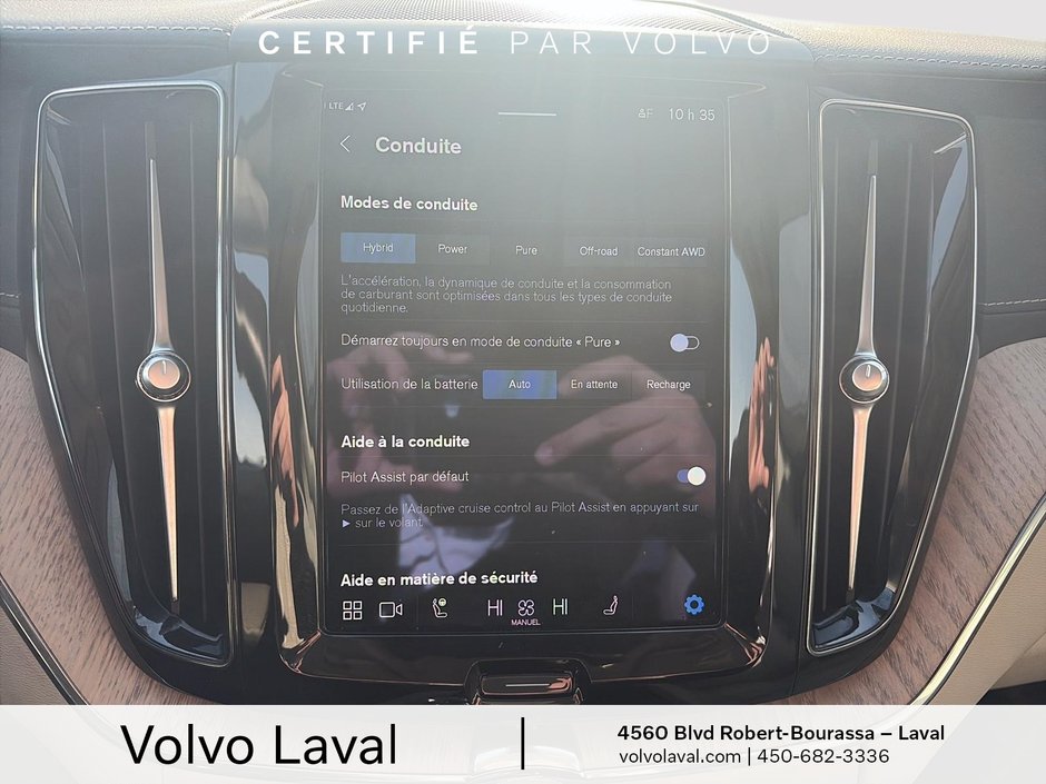 Volvo XC60 Recharge Ultimate Bright Theme 2023-22