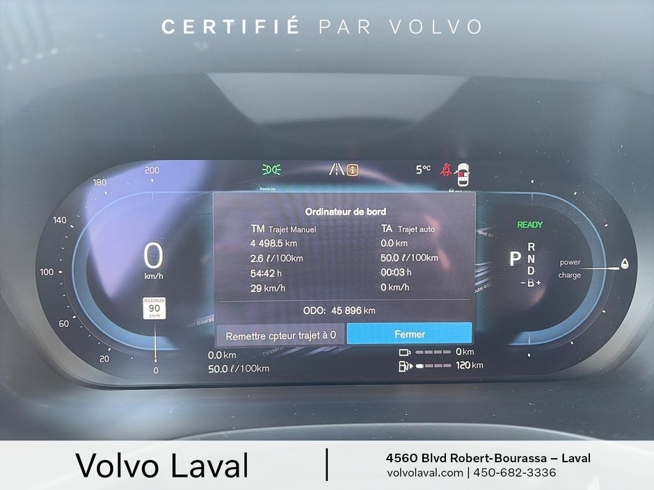 Volvo XC60 Recharge Ultimate Bright Theme 2023-14