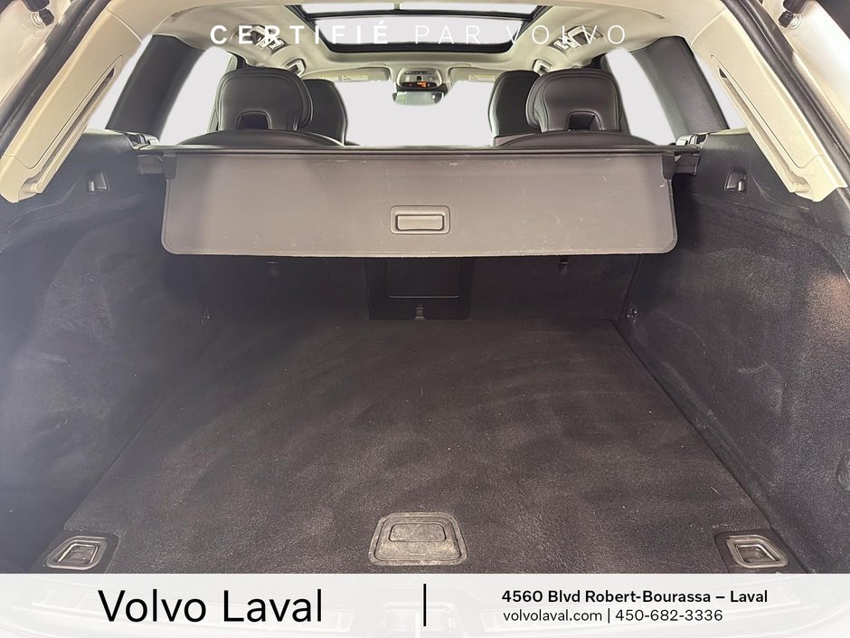 2021 Volvo XC60 Momentum-16