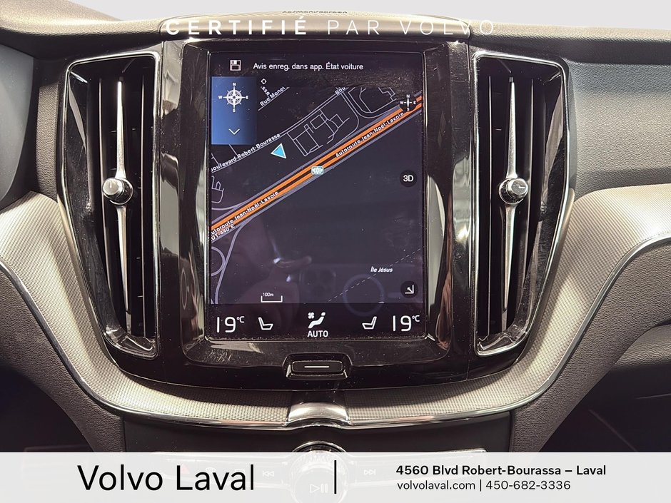 Volvo XC60 R-Design 2021-9