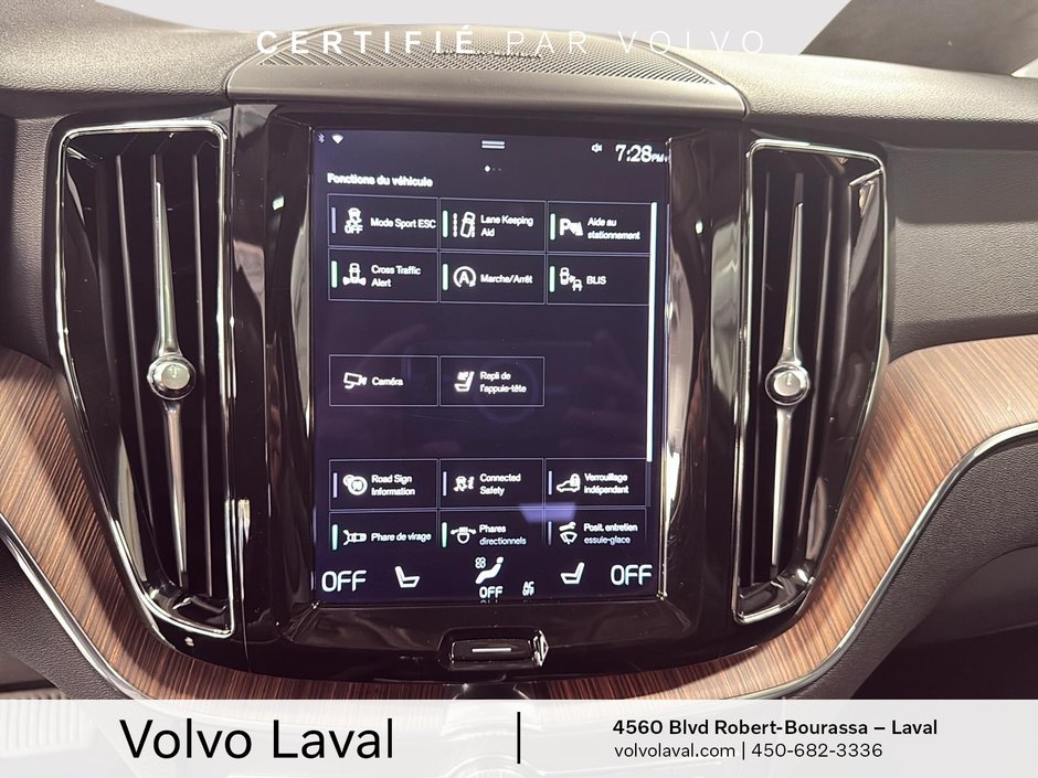 Volvo XC60 Momentum 2021-16