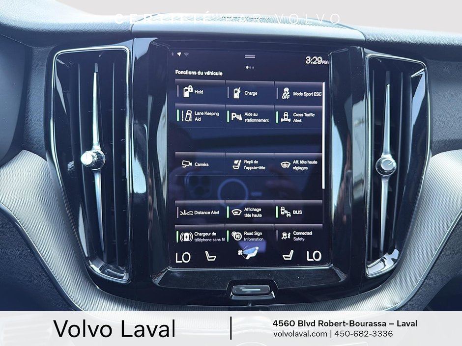 Volvo XC60 R-Design 2021-17