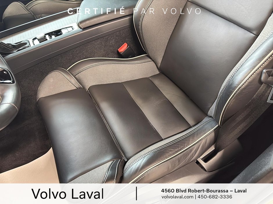 Volvo XC60 R-Design 2021-5