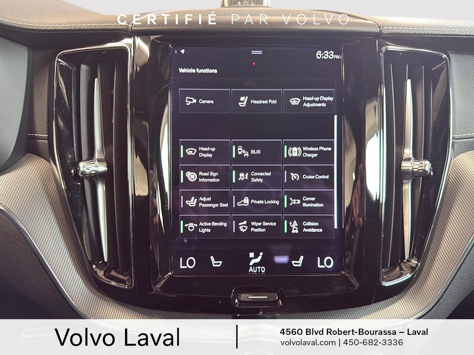 Volvo XC60 R-Design 2021-17