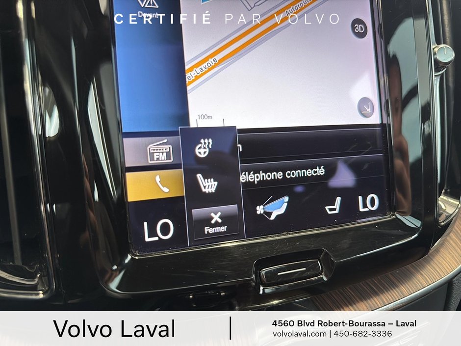 Volvo XC60 Momentum 2021-15