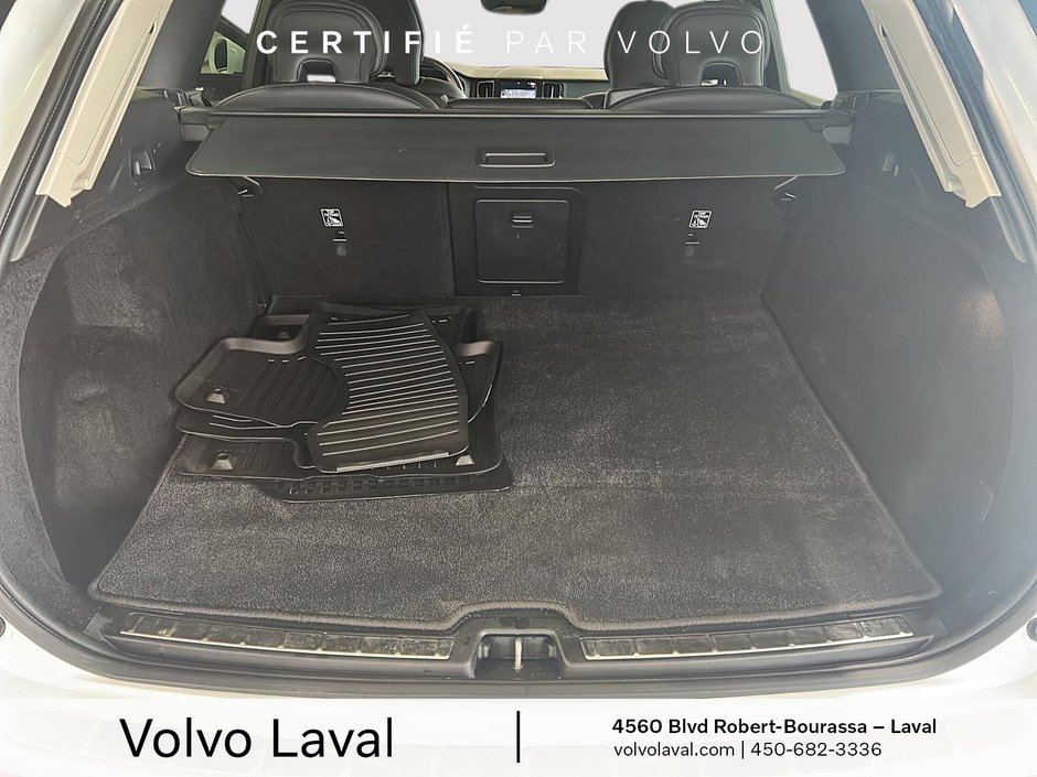 Volvo XC60 Momentum 2021-17