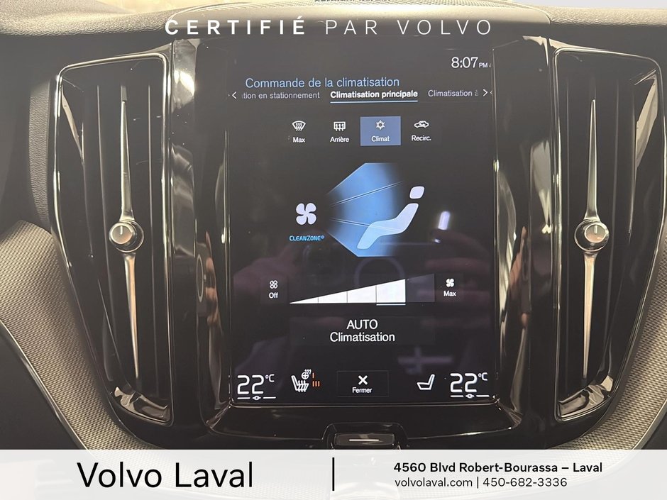 Volvo XC60 R-Design 2021-16