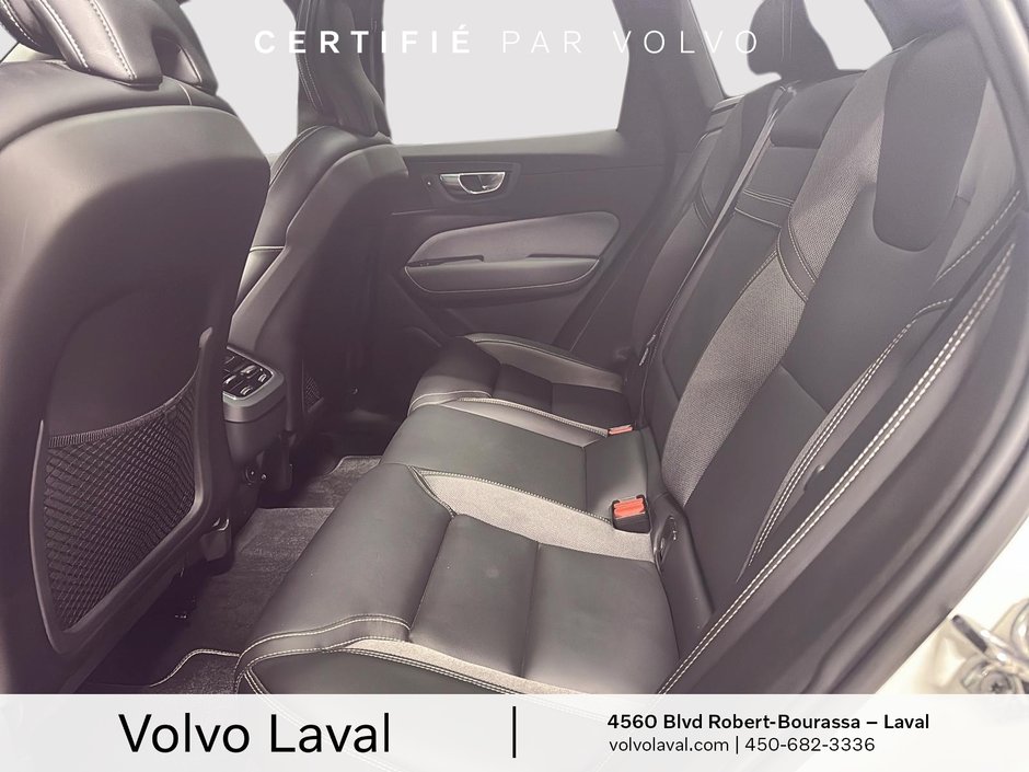 Volvo XC60 R-Design 2021-18