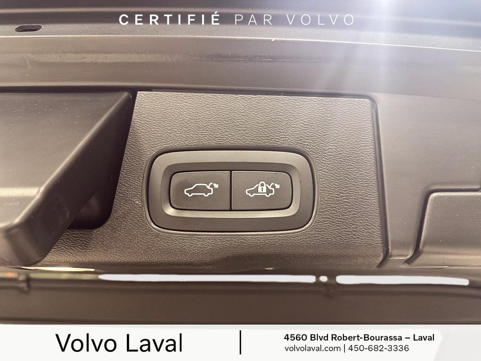 Volvo XC60 R-Design 2021-22