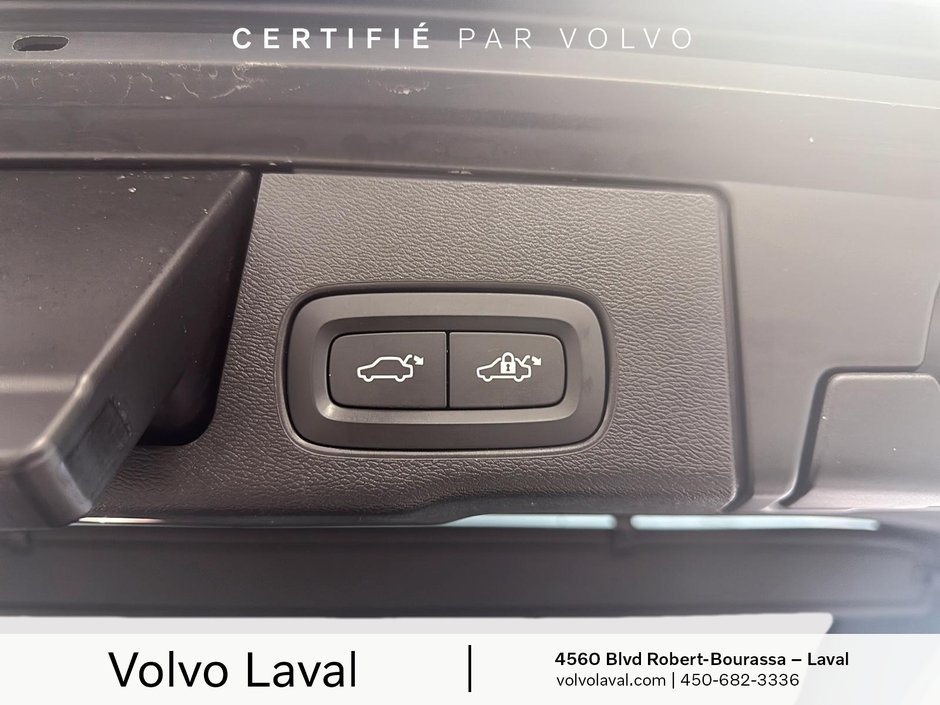 Volvo XC60 Momentum 2021-18
