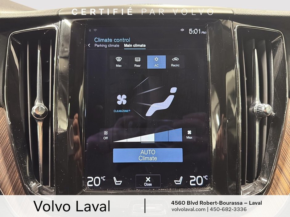 Volvo XC60 Momentum 2021-19