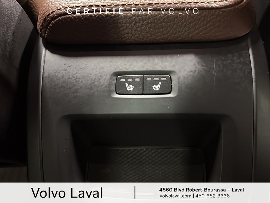 Volvo XC60 Momentum 2021-8