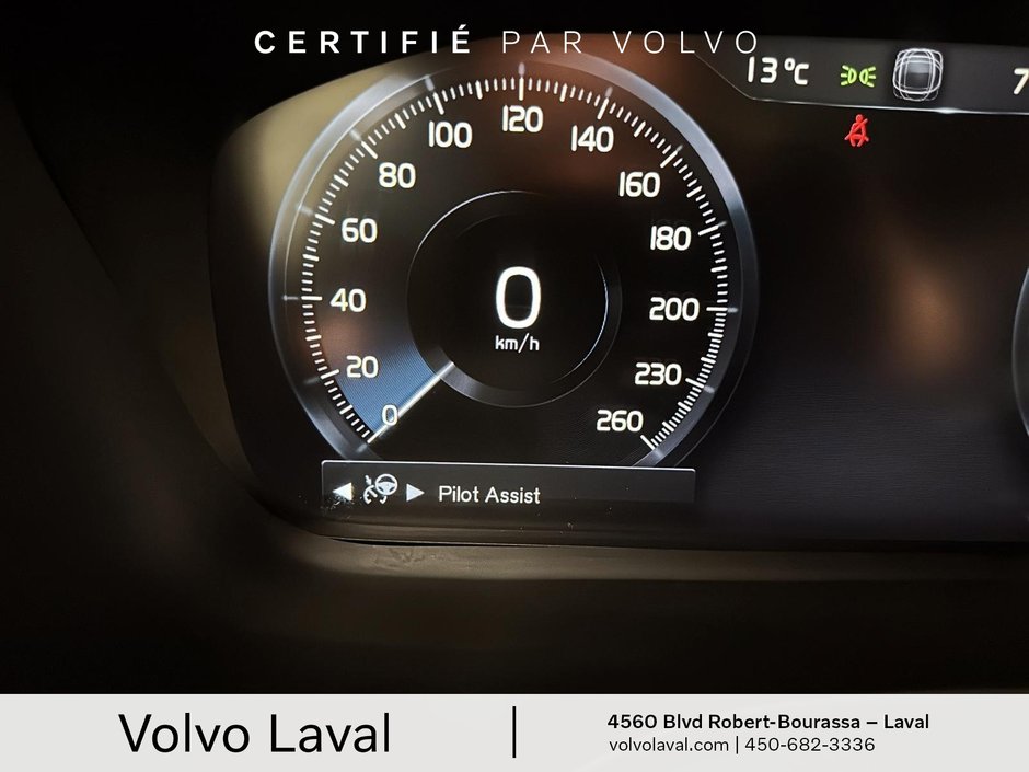 Volvo XC60 Momentum 2021-10