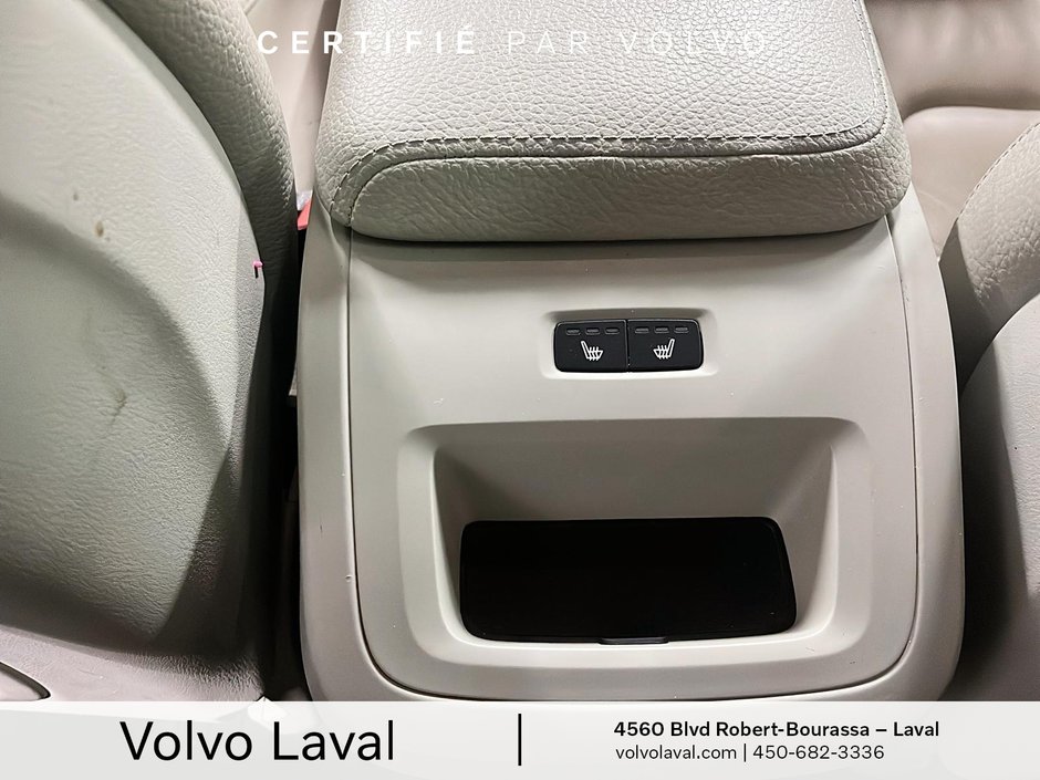 Volvo XC60 Momentum 2021-12