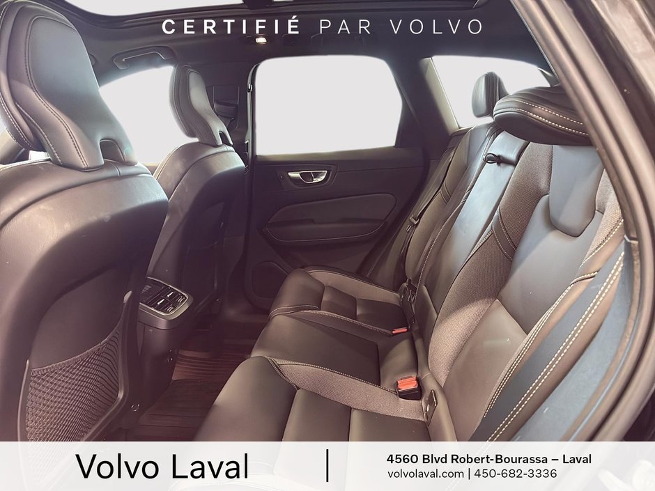 Volvo XC60 R-Design 2022-15