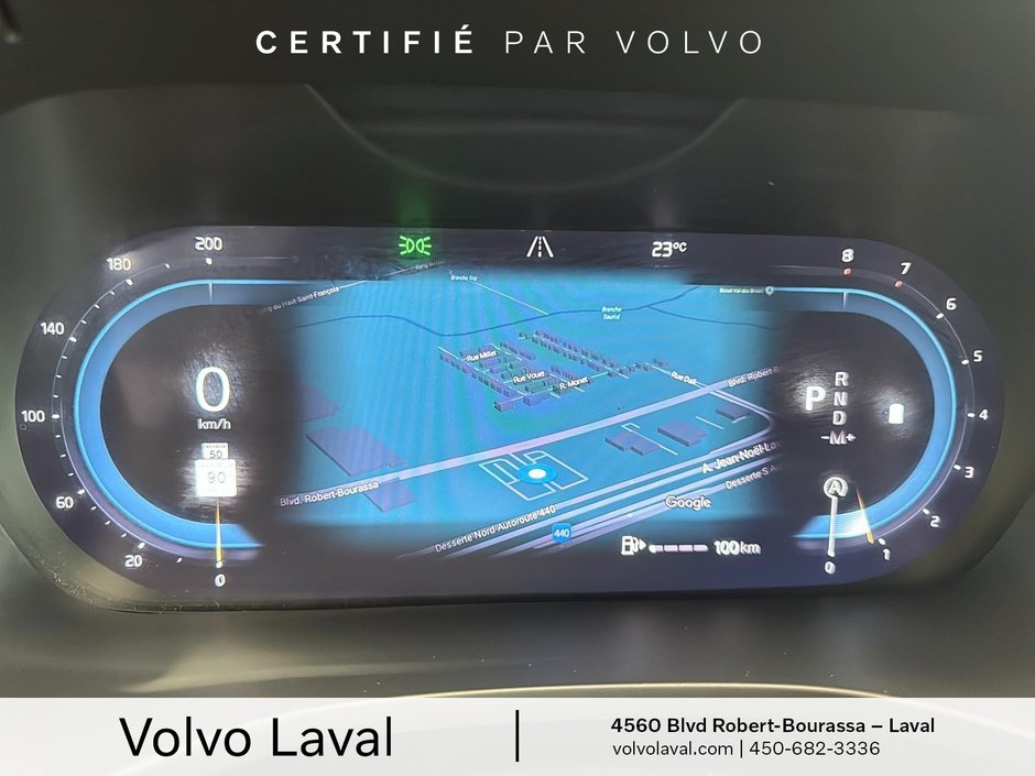 Volvo XC60 Momentum 2022-12