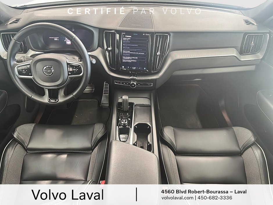Volvo XC60 R-Design 2022-7