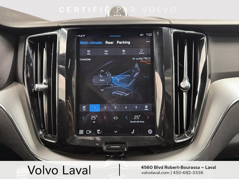 2022 Volvo XC60 R-Design-16