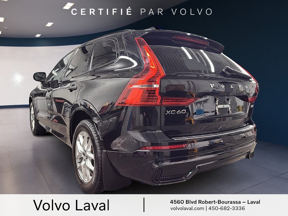 2022 Volvo XC60 R-Design-3