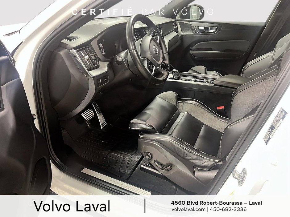 Volvo XC60 R-Design 2022-8